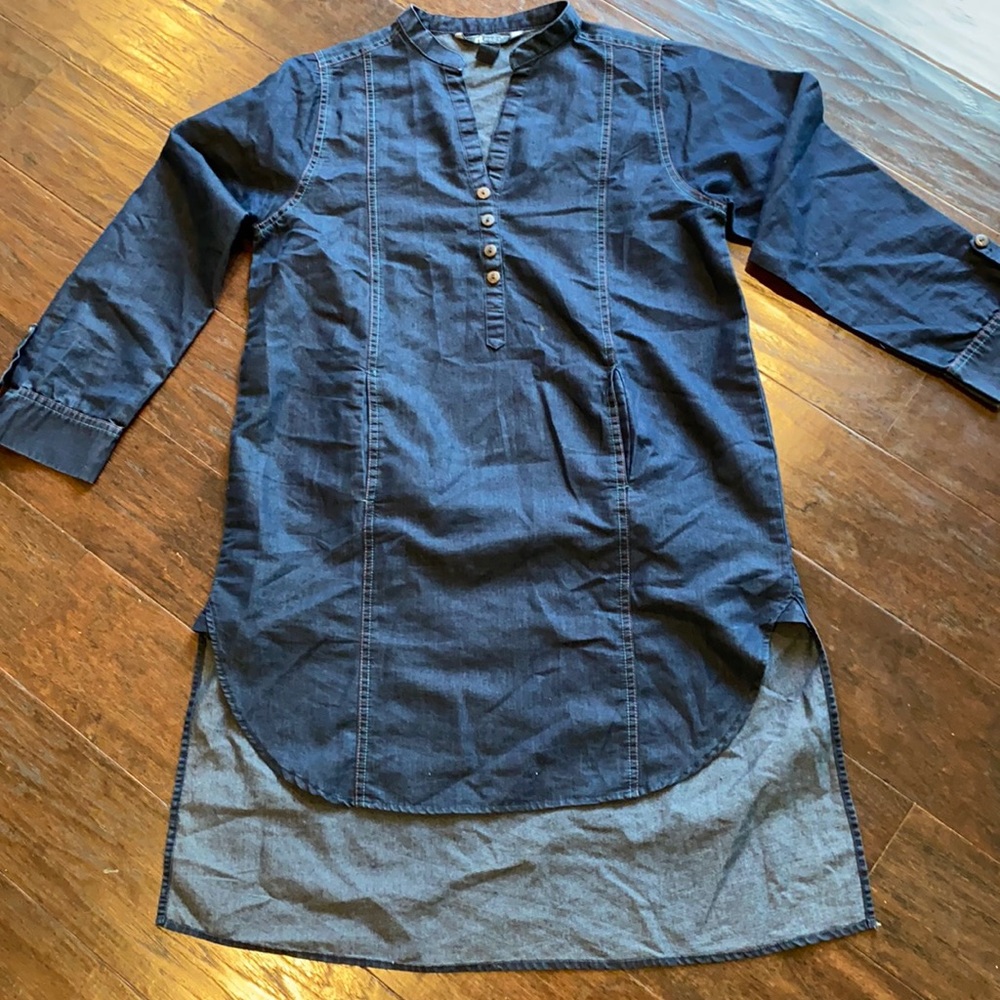Nishat denim kurta, size s, 100% cotton, 2 front pockets, excellent condition